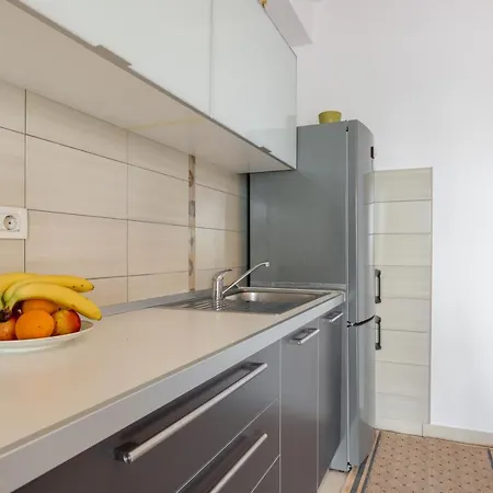 Apartment For 5 *