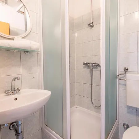 Apartmán For 5 Makarská