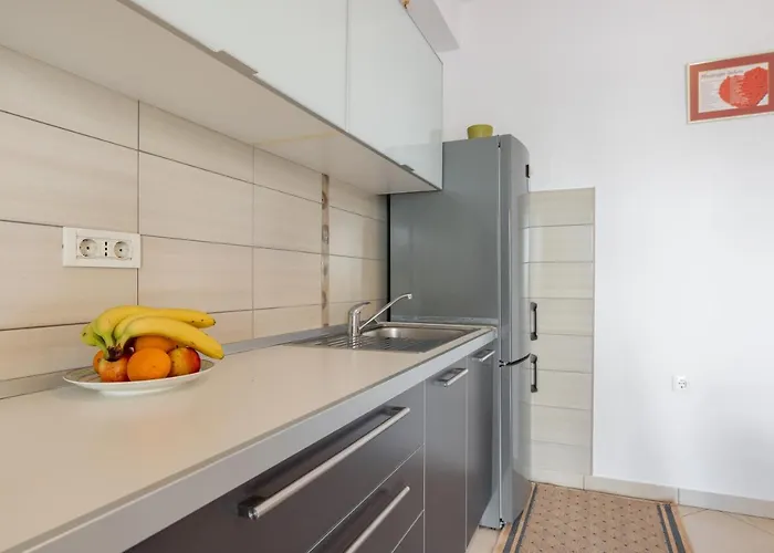 Apartment For 5 *