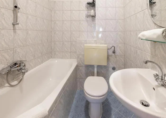 For 5 Apartment Makarska